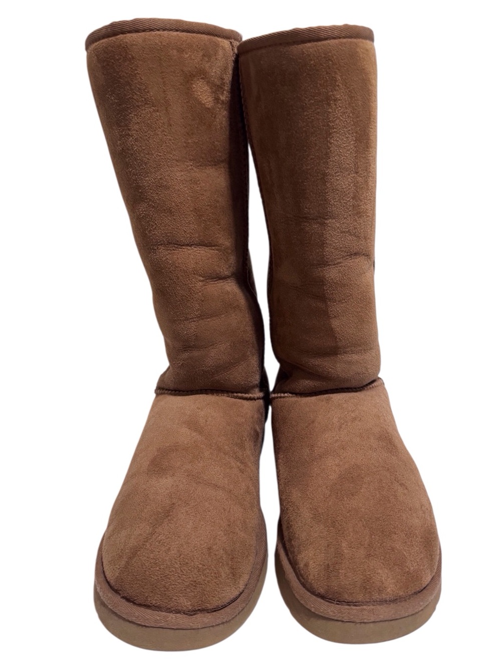 Ugg Boots Classic Tall Leather Suede Boot in Tan Size 10 - Picture 9 of 9